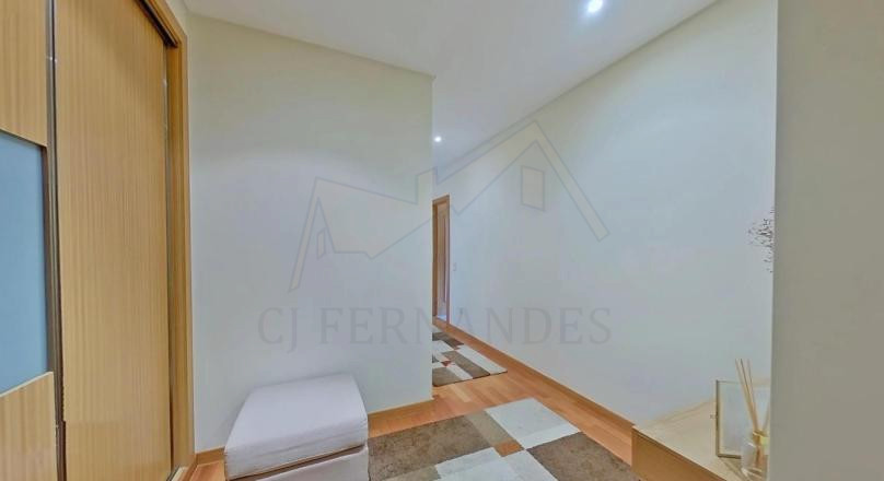 Apartamento T3 | Varanda | Box | Suite
