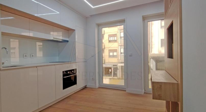 Apartamento T0 Duplex Novo