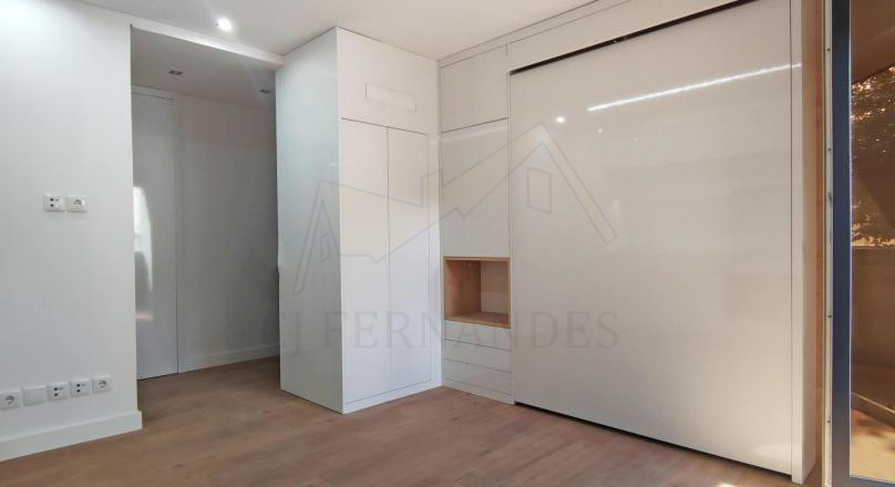 Apartamento T0 Duplex Novo